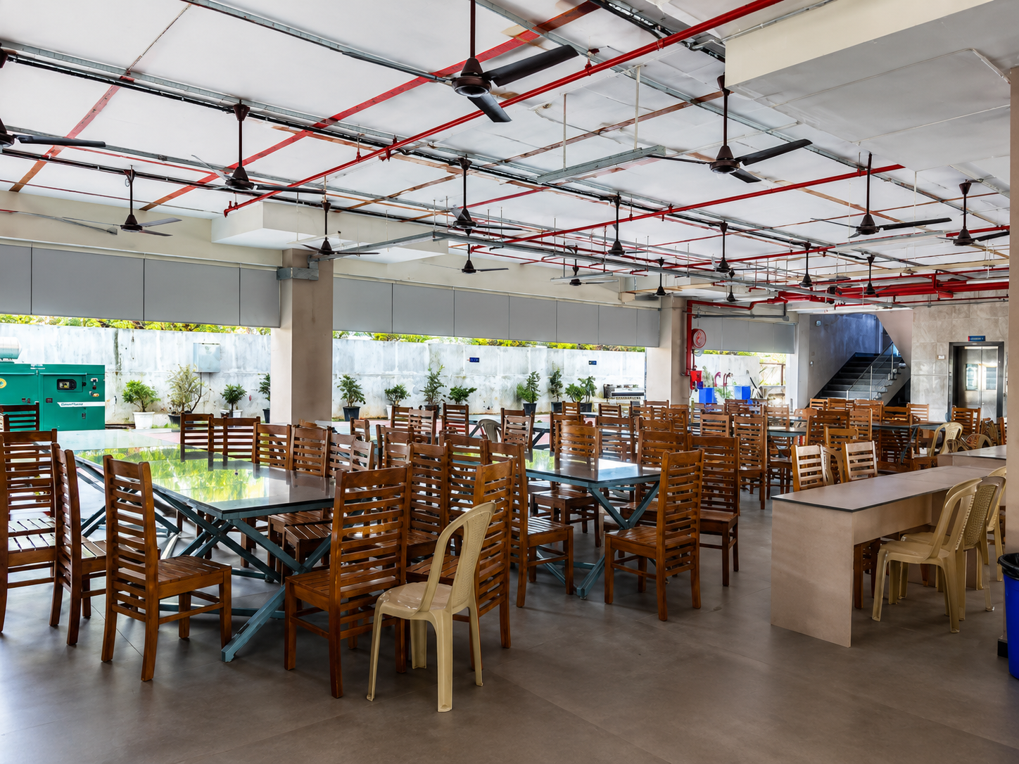 Dining support area at ZenoVus Park